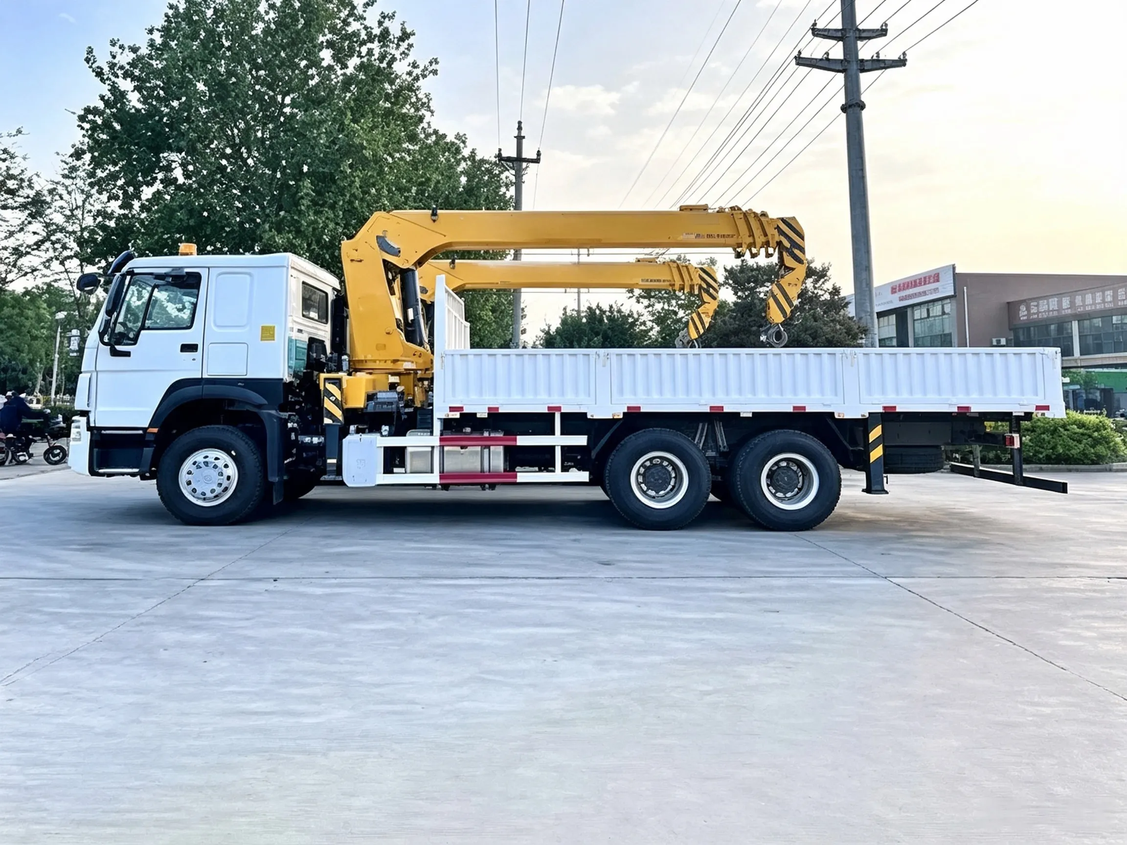 6×4 Truck Mounted Cranes