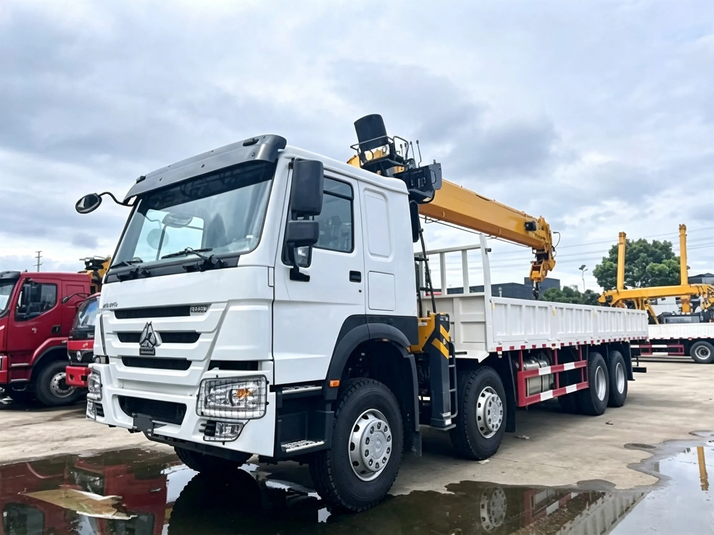 8×4 Truck Mounted Cranes