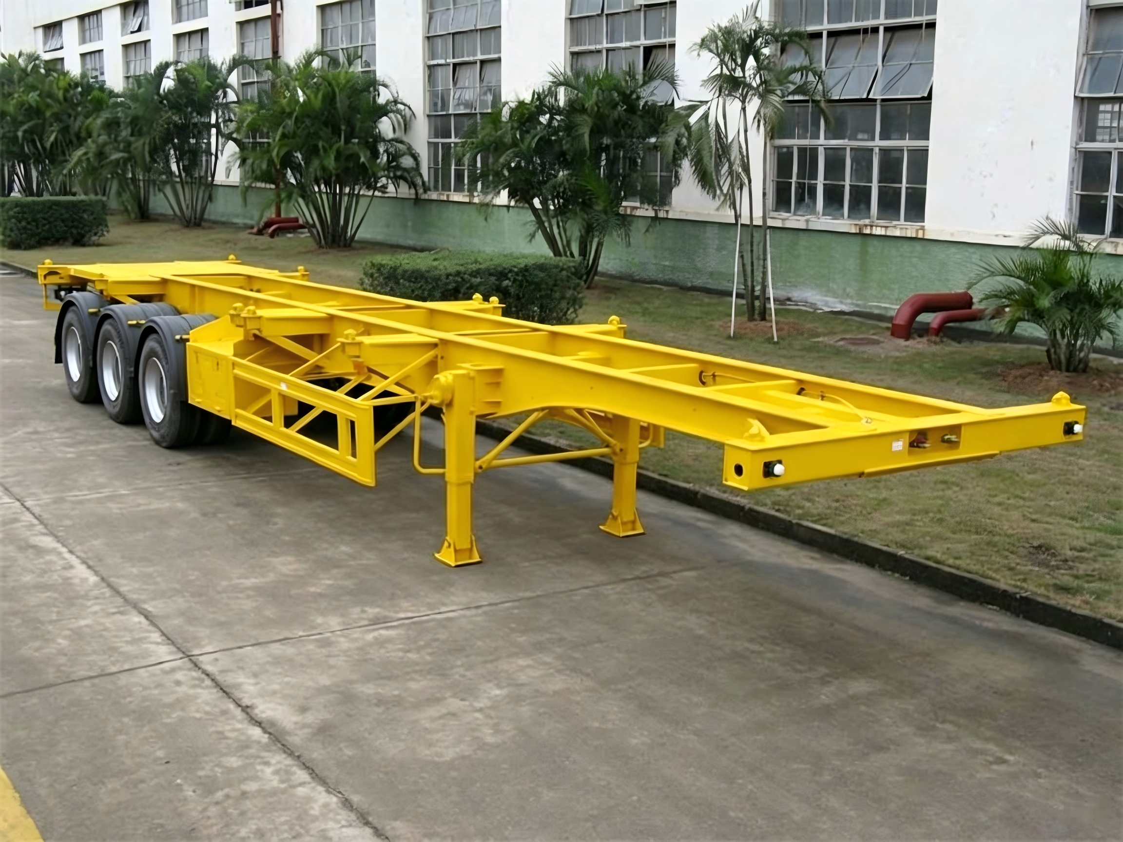 3 Axles Skeletal Trailer